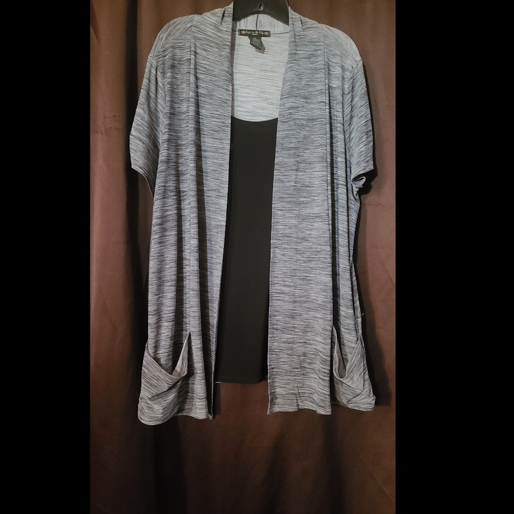 Suzie in the city Black&Gray Blouse 2XL